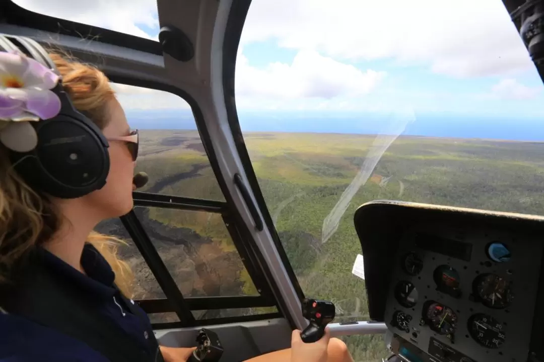 ハワイ島 ヘリコプターツアー（Blue Hawaiian Helicopters提供）