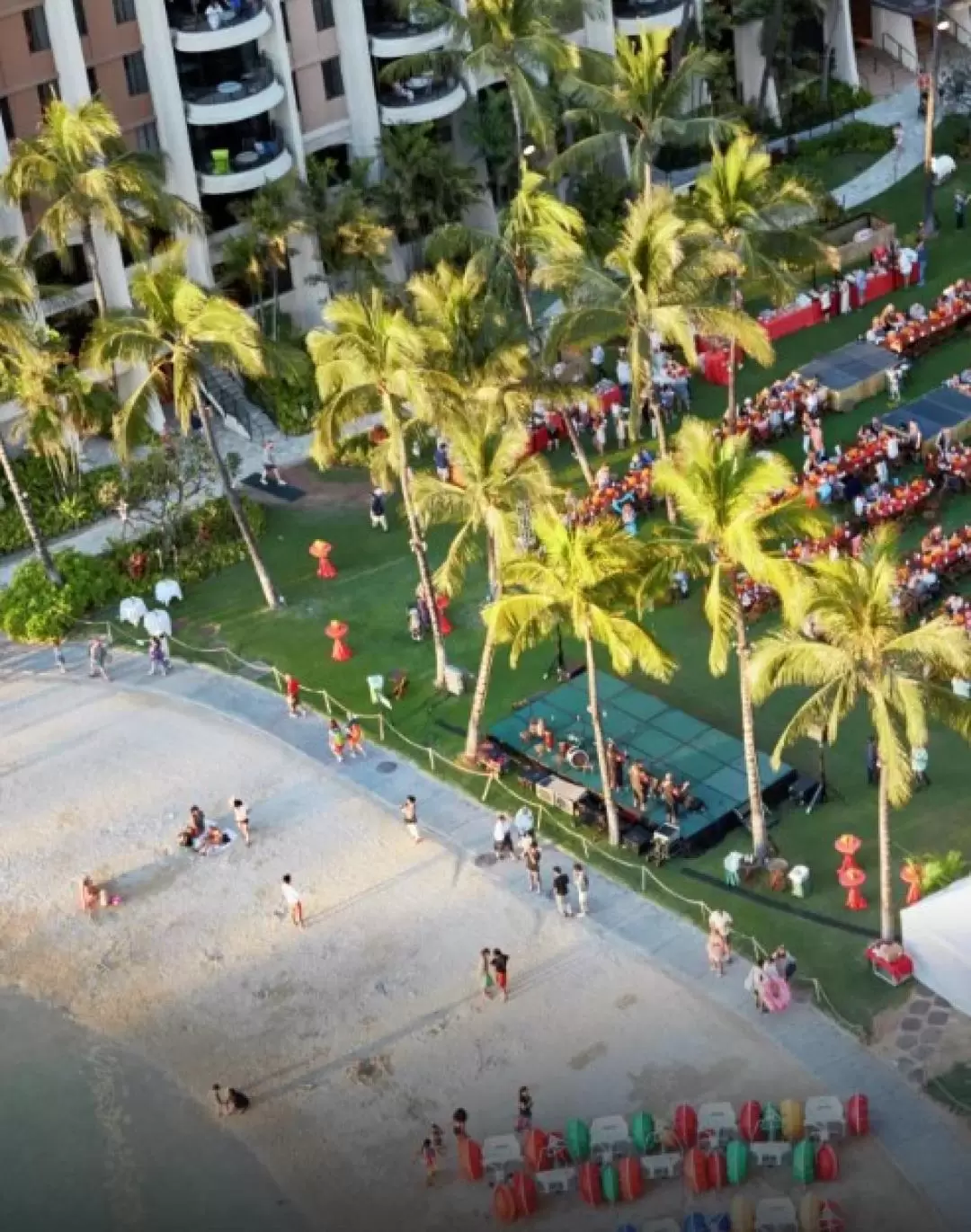 Waikiki Starlight Luau by Hilton