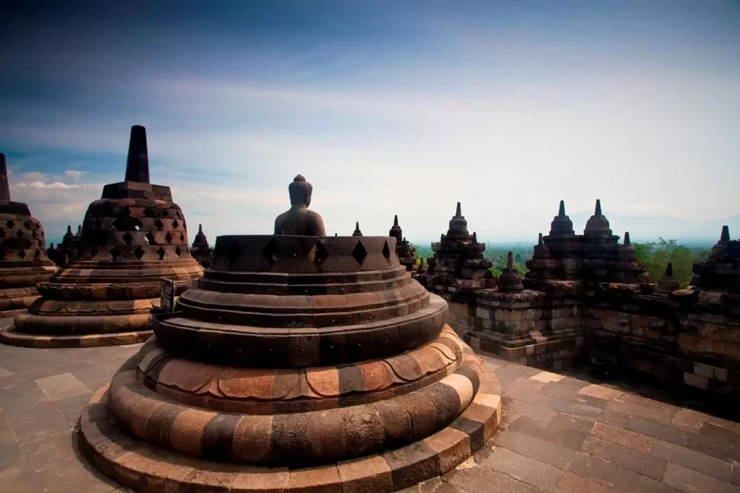 4D3N Yogyakarta Merapi & Borobudur Tour with Accommodation