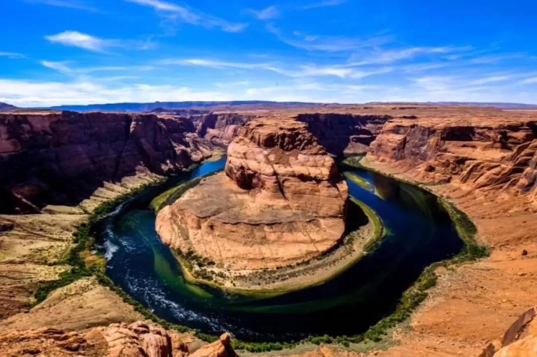 Antelope Canyon X and Horseshoe Bend Tour from Las Vegas