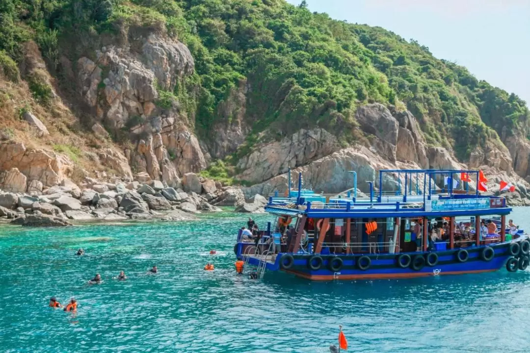 Deluxe Snorkeling Tour with Mud Bath at Merperle Hon Tam Nha Trang