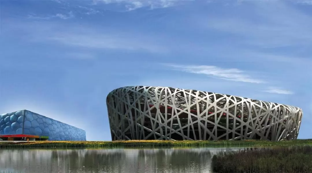 Guided tour of Beijing's historic sites and modern buildings