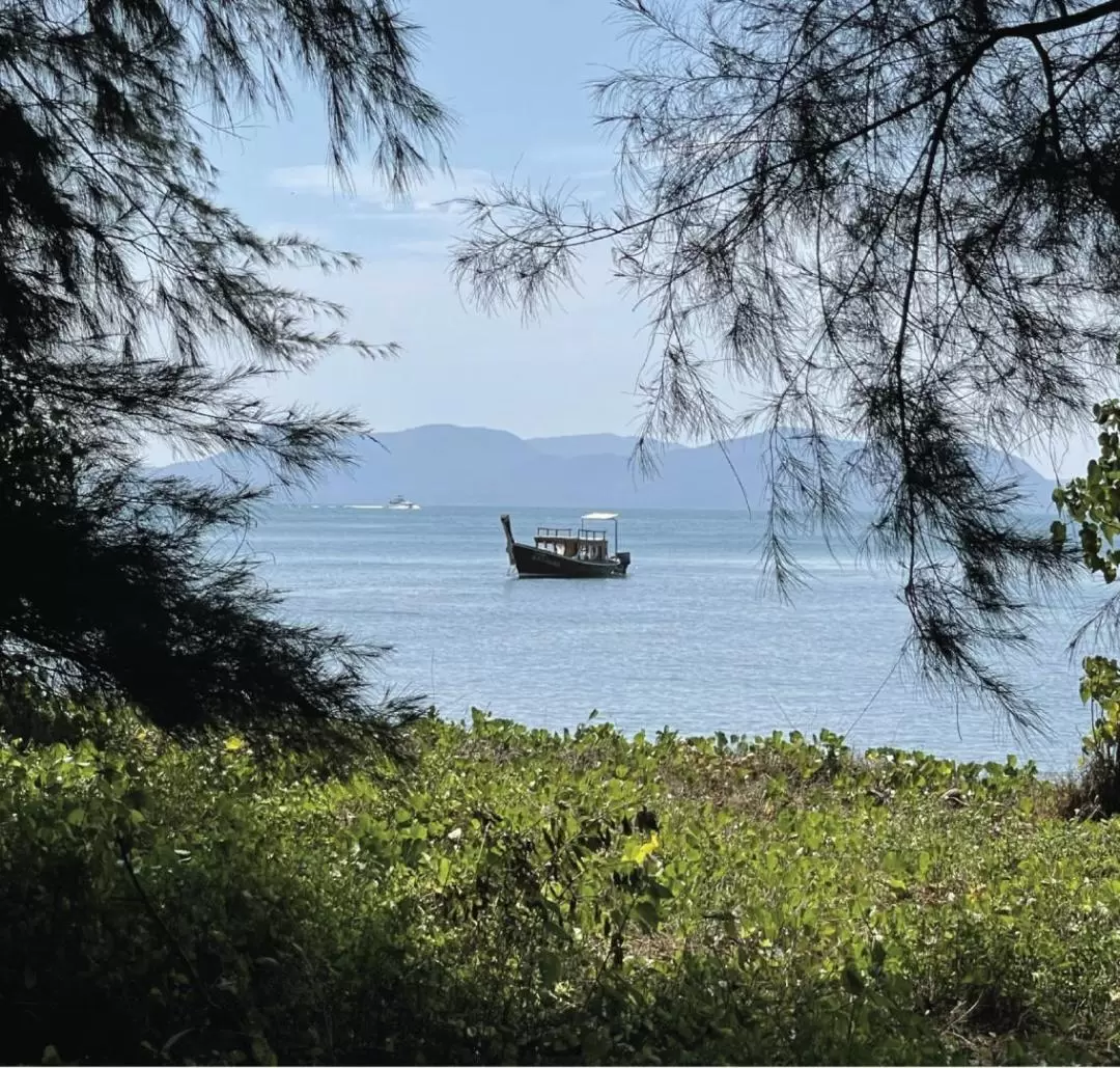 芭提雅私人奢華長尾船觀光之旅（NAVASOUL提供）