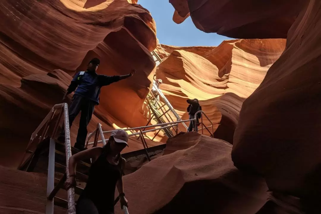 Antelope Canyon, Horseshoe Bend 2-Day Private Tour from Las Vegas