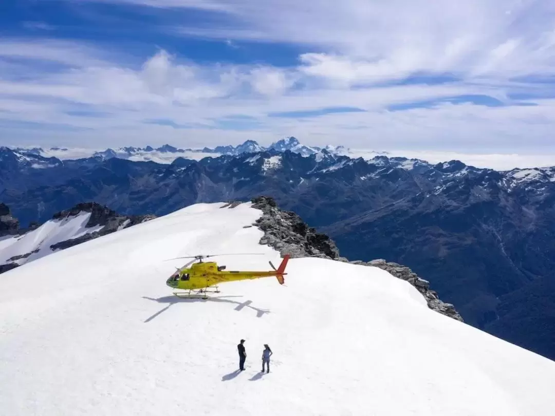 West Coast Beaches and the Glaciers Scenic Helicopter Flight