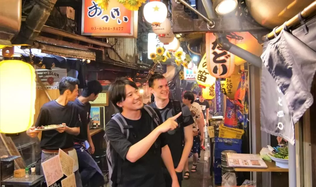 Tokyo Bar Hopping Night Tour in Shinjuku
