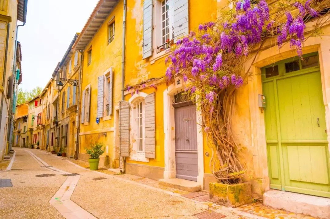 Arles, St Remy & Les Baux Village Day Tour from Aix en Provence