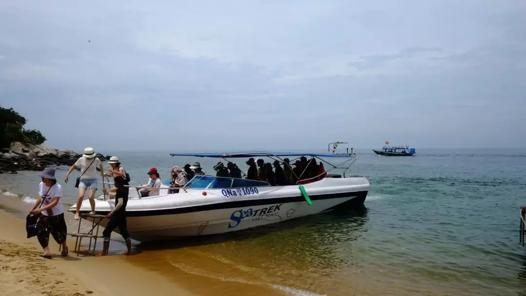 Cham Island Sea Walk and Snorkeling Experience by Speedboat from Hoi An