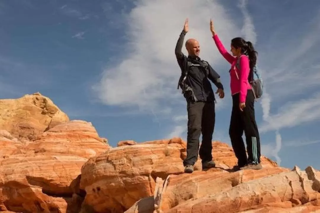 Las Vegas' Valley of Fire Hiking Day Tour