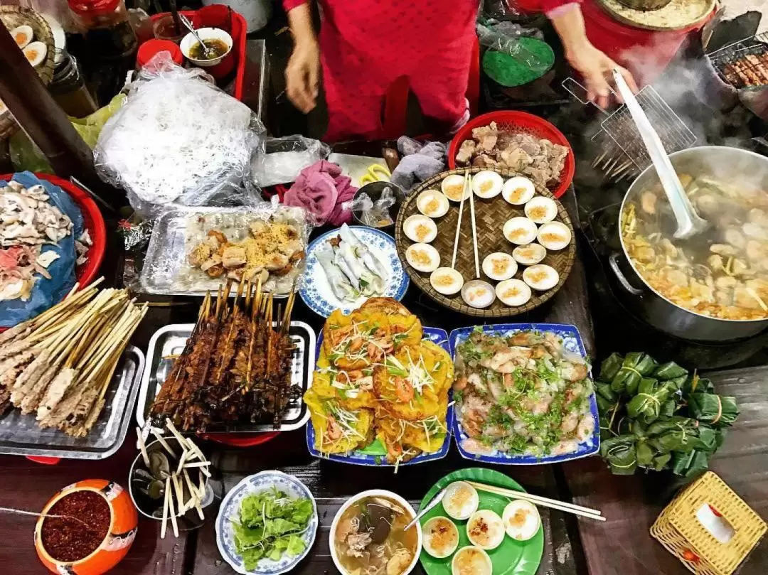 Culinary Night Cyclo Tour in Hue