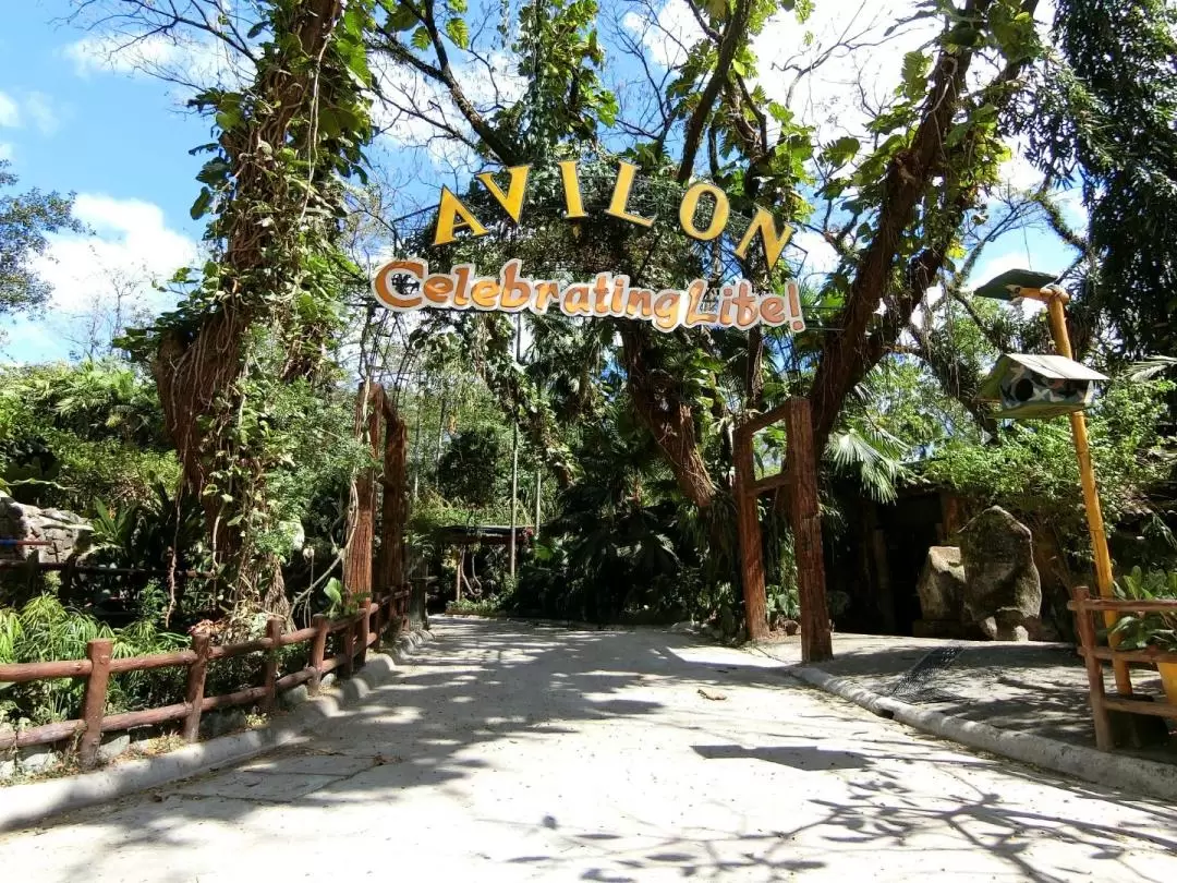 Avilon Zoo Ticket in Rizal