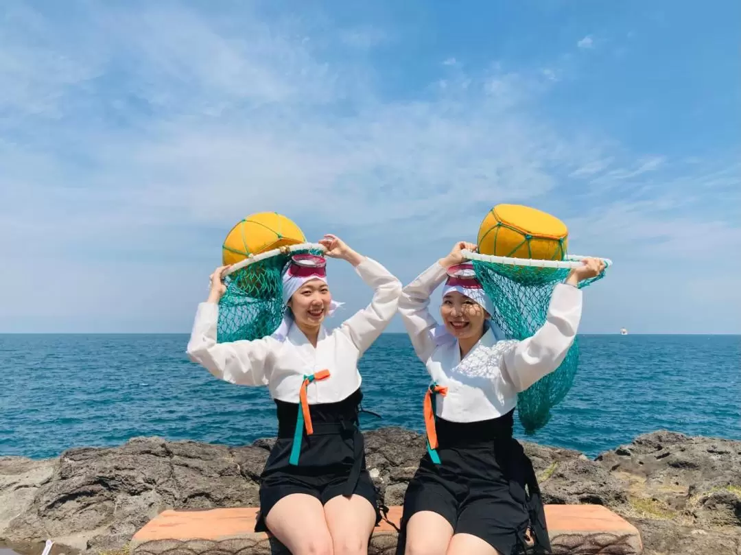 JeJu Woman Diver Haenyeo Traditional Clothes Rental