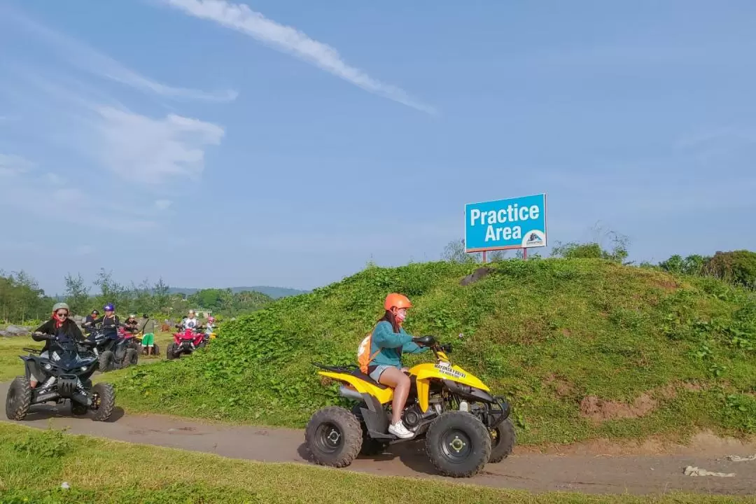 マヨン山 スカイドライブATV乗車体験（アルバイ）