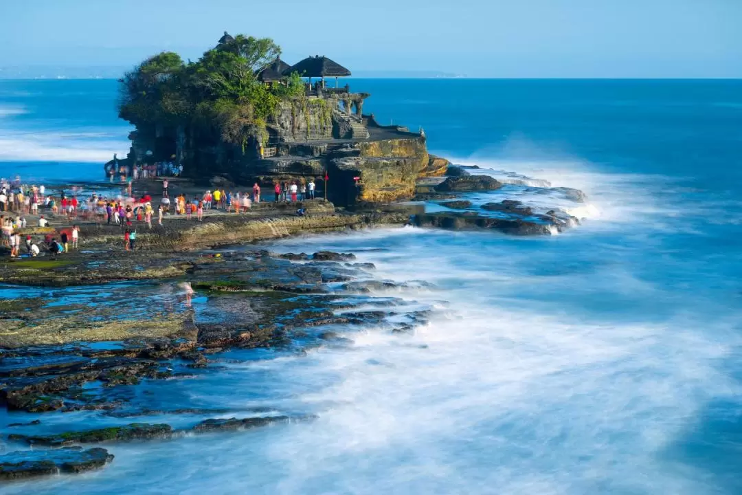 Walking Tour Uluwatu & Tanah Lot Temple Bali