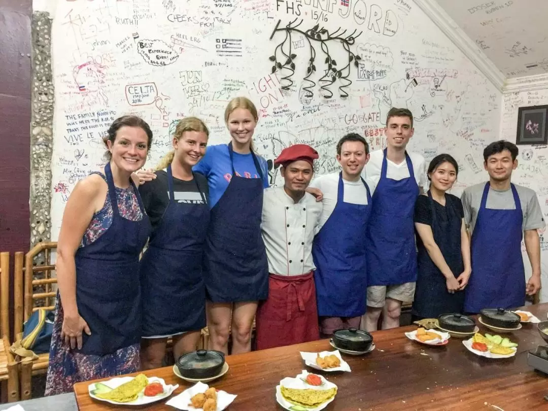 Cooking Class with Cyclo Experience in Saigon