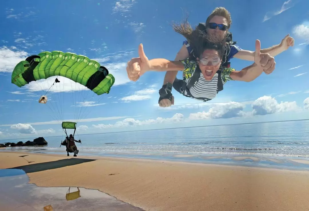 Cairns Tandem Skydive Experience 