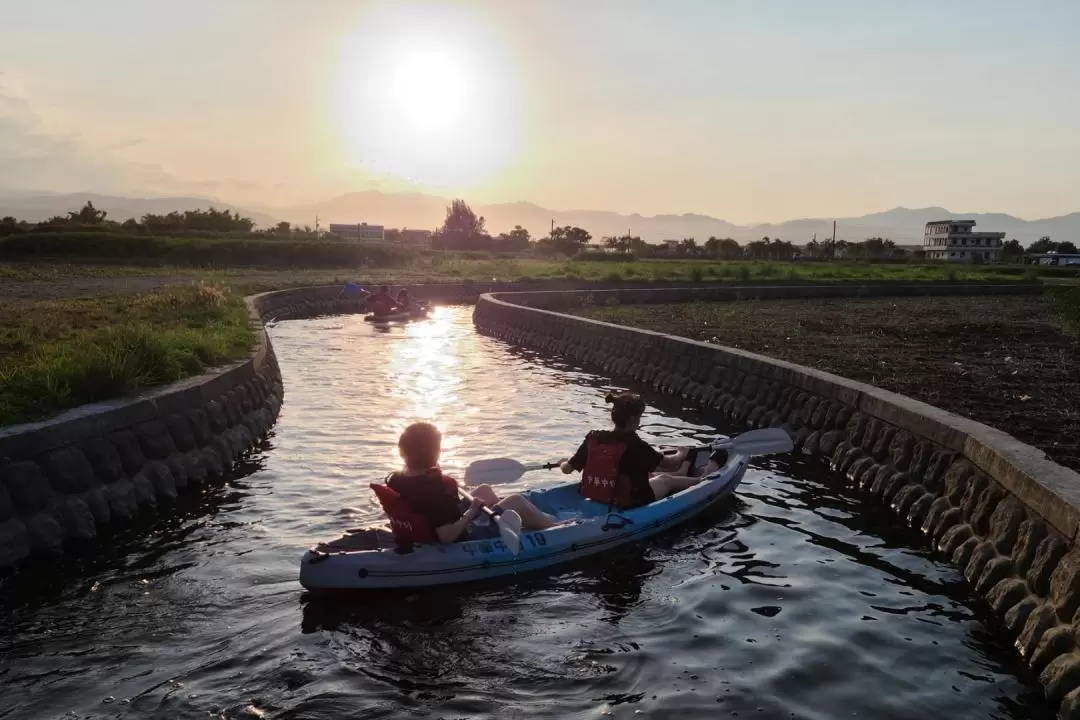 Paddy Field Canoe Experience in Yilan