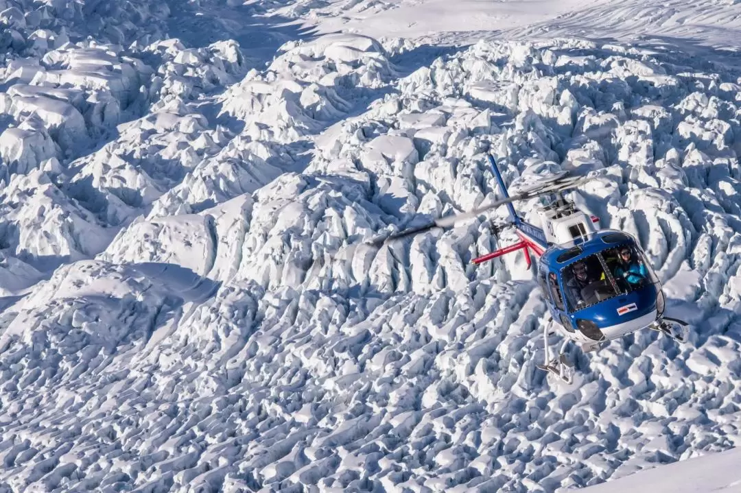 30 Minute Twin Glacier Helicopter Flight with Snow Landing