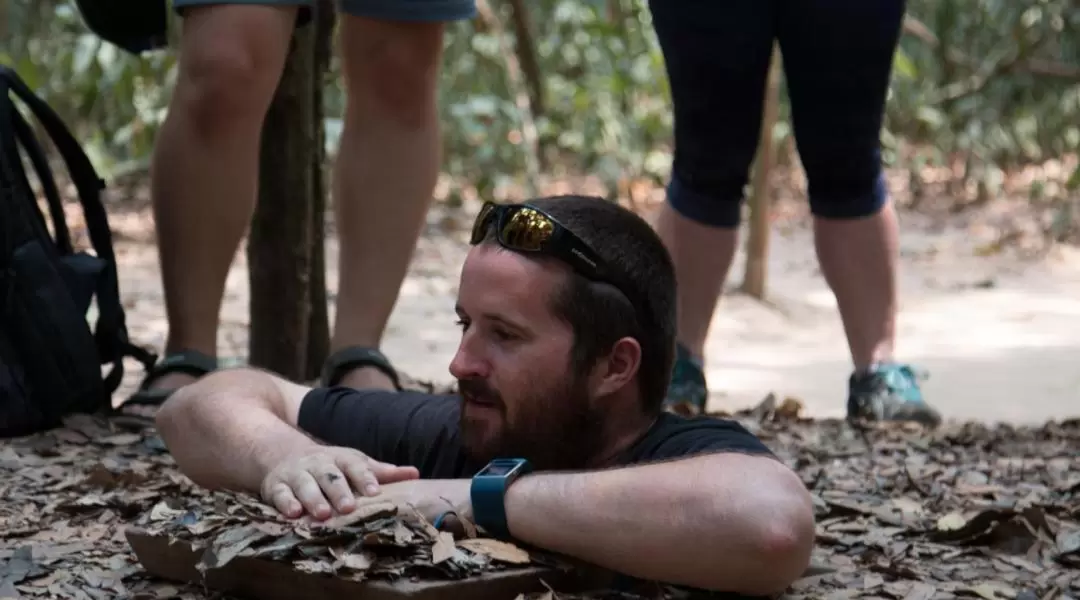 越南古芝地道（Cu Chi Tunnels） & 高台寺（Cao Dai Temple）私人一日遊