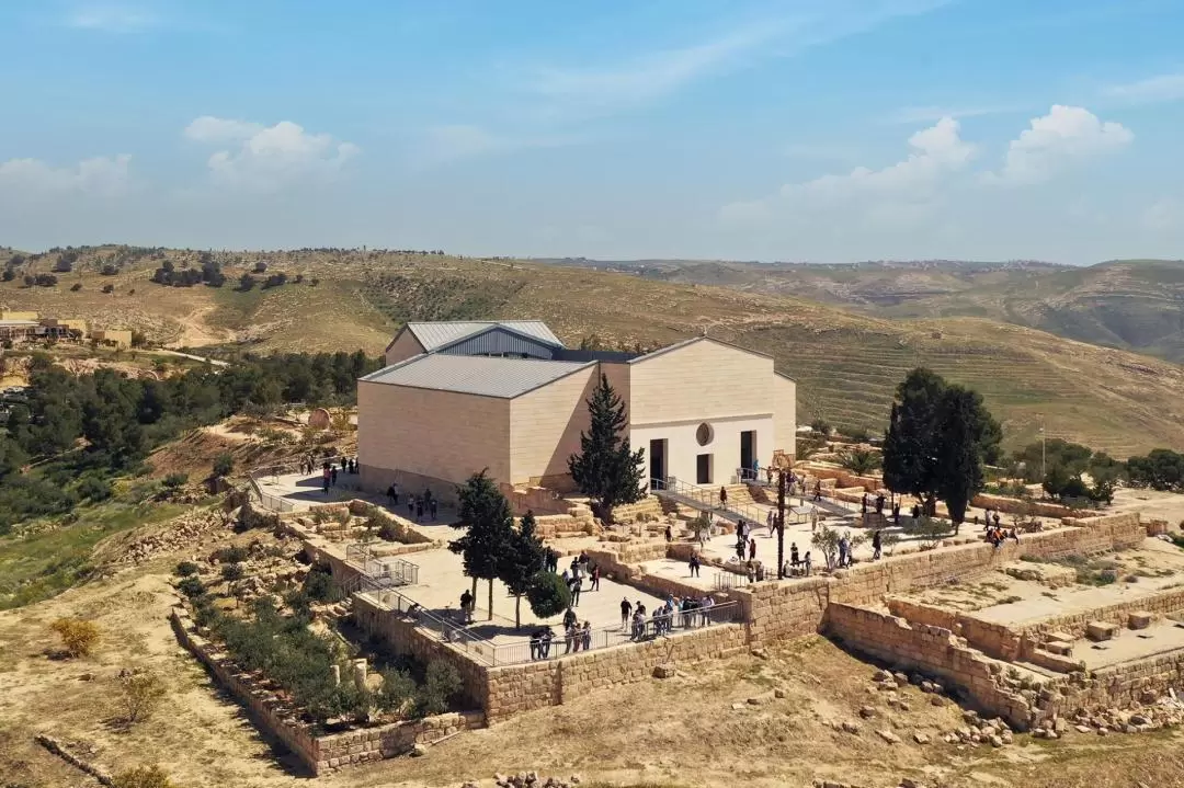 Madaba and Mount Nebo Half Day Tour from Dead Sea 