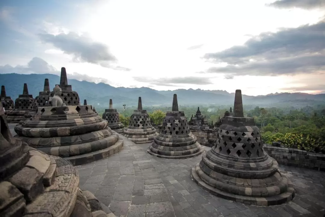 印尼日惹婆罗浮屠寺（Borobudur Temple）门票