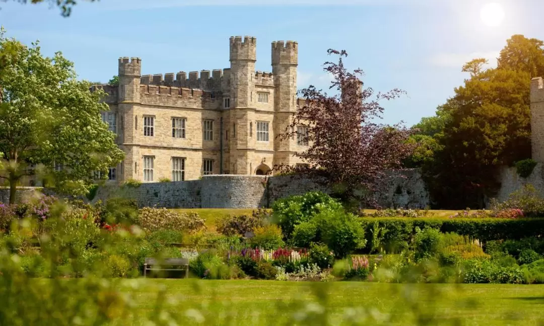 Leeds Castle, Canterbury Cathedral, and Dover Full Day Tour from London 