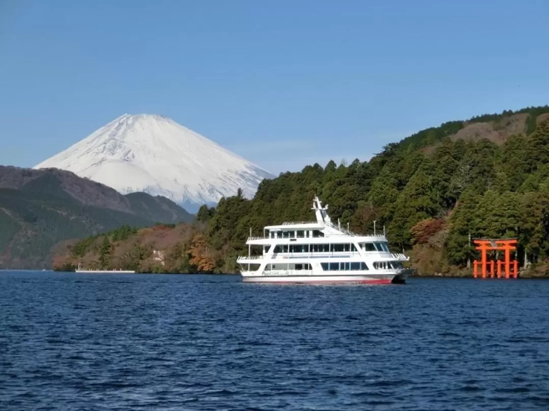 Mt Fuji & Hakone Lake Ashi & Ropeway One Day Tour from Tokyo