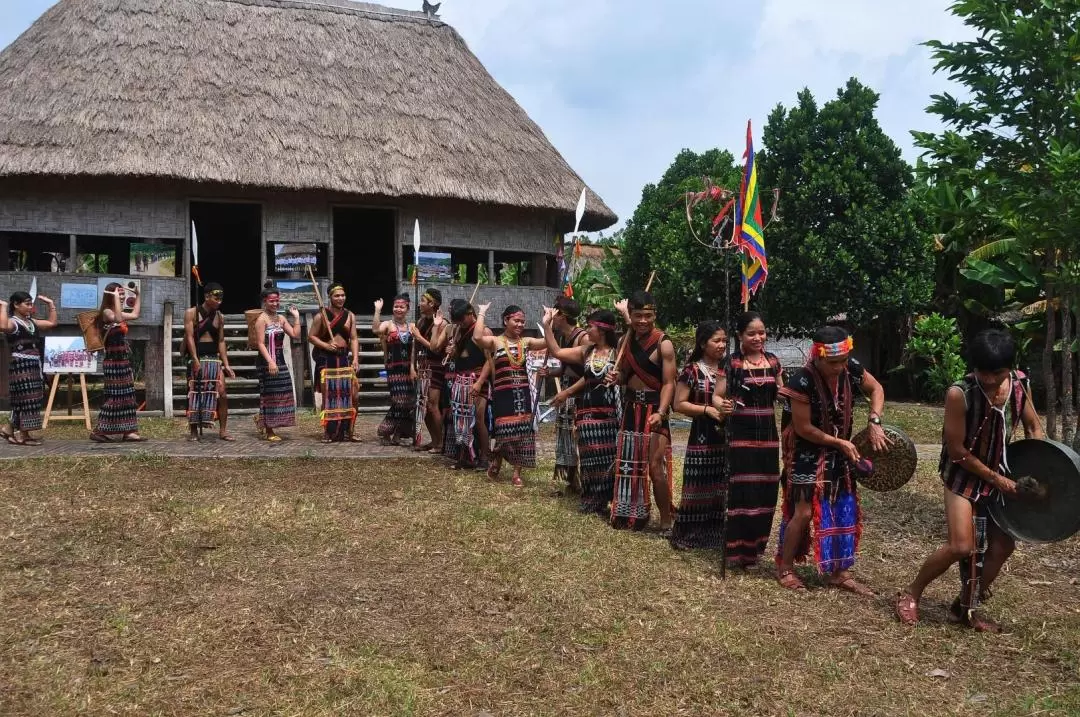 Gongs Show (Cong Chieng Show) Half Day Tour