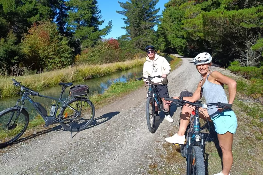 Self-Guided Wanaka and Hawea Bike Trails Experience