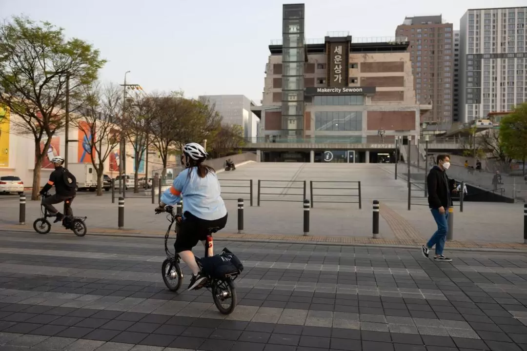 首爾市場美食 & 夜間電動自行車之旅