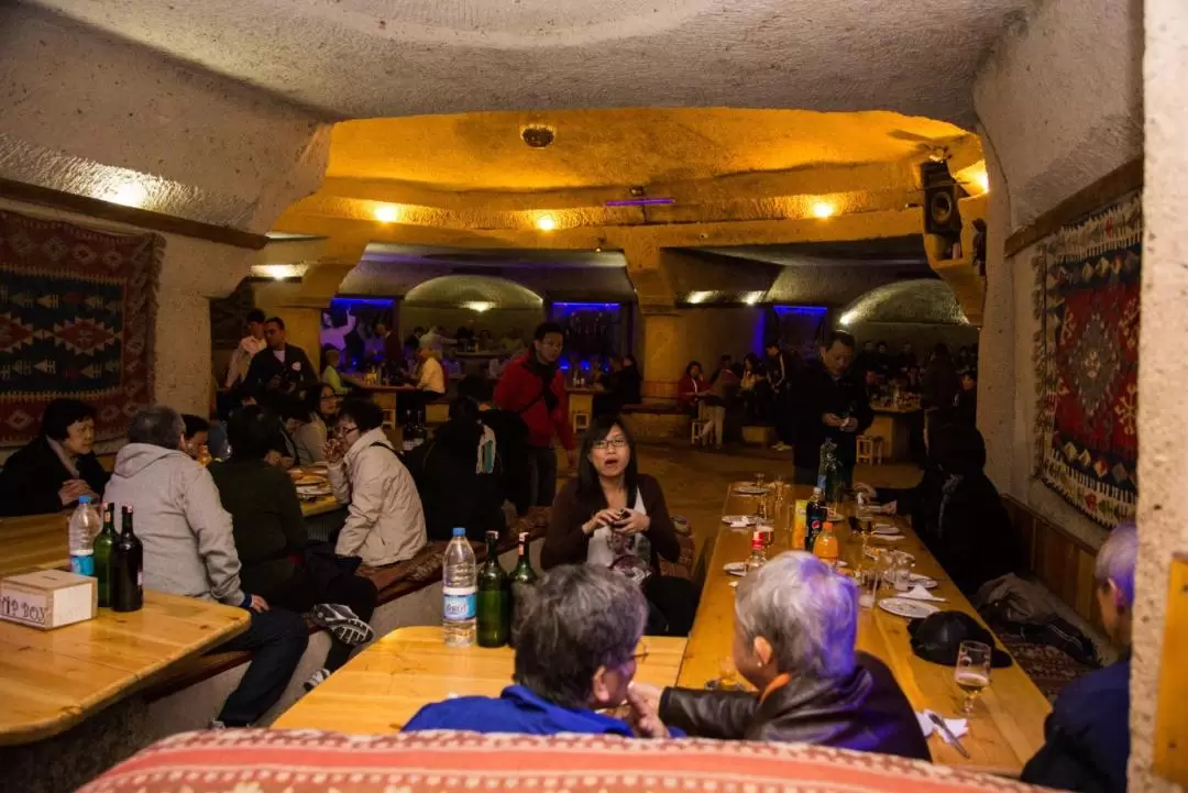 卡帕多奇亞洞穴餐廳土耳其之夜