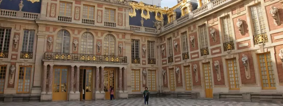 Versailles Palace & Gardens Guided Tour from Paris