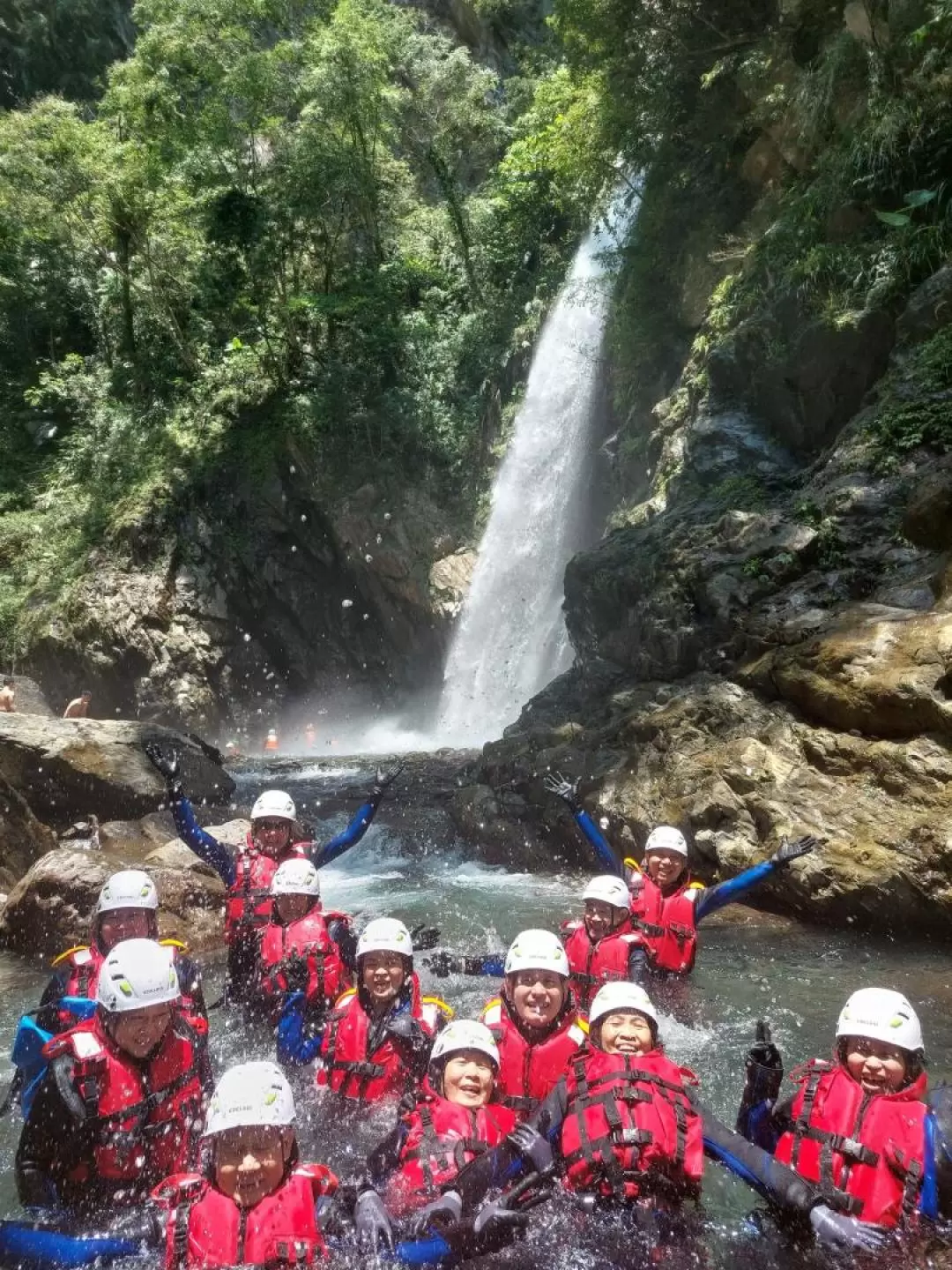 Jinyue Waterfall and Lupi River Trekking in Yilan