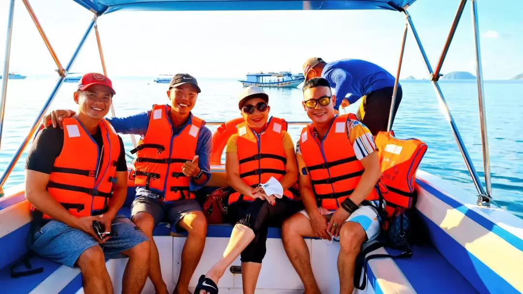  Snorkeling & Sea Turtles's Conservation Tour on Bay Canh Island