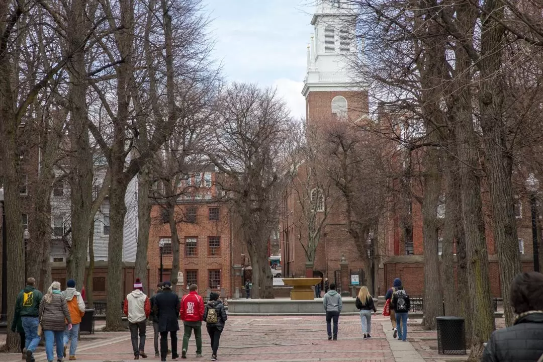 Historical and Highlights Tour in Boston 